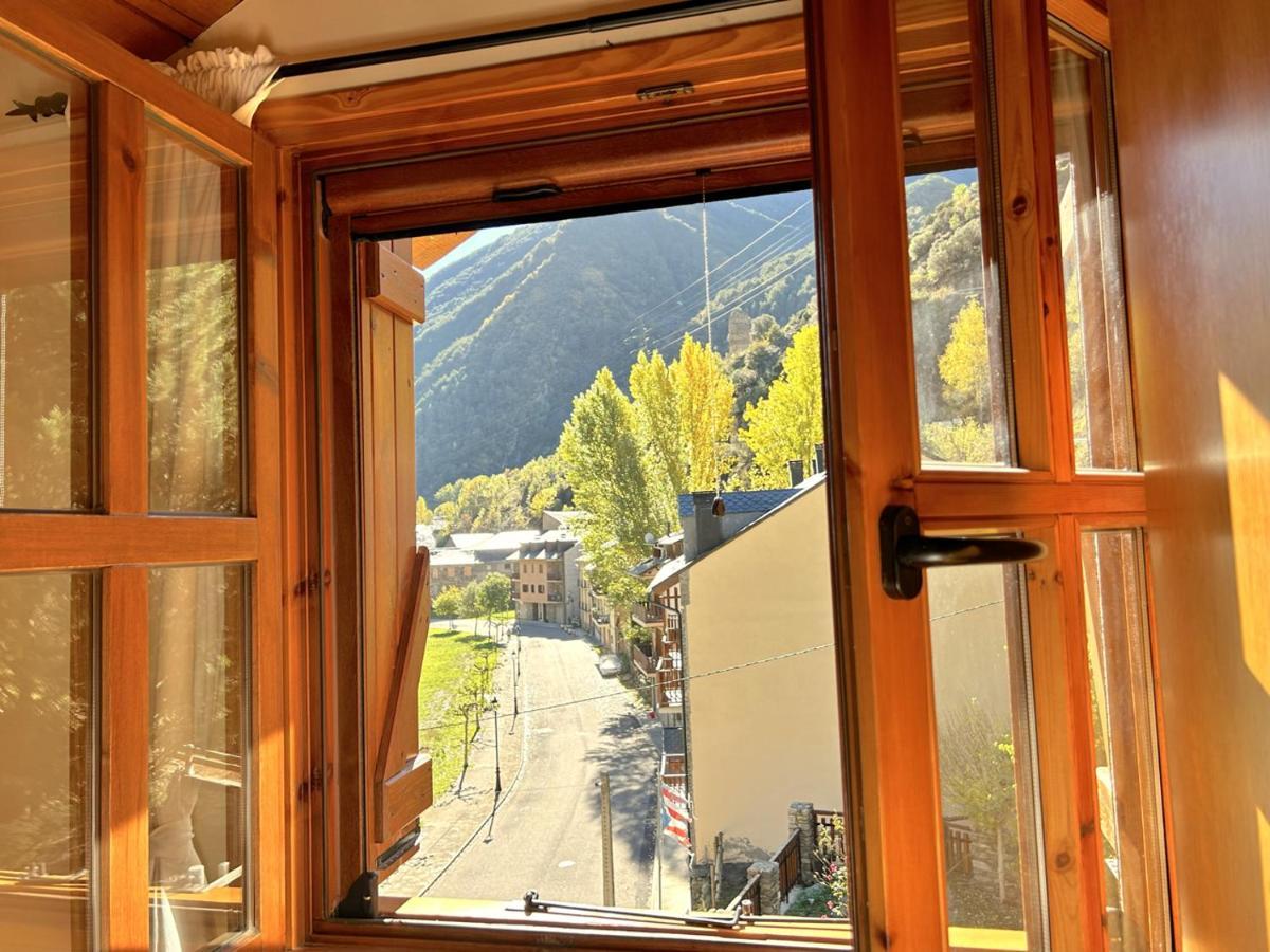 Duplex Familiar I De Muntanya A Escalo By Rural D'Aneu Apartment Exterior photo